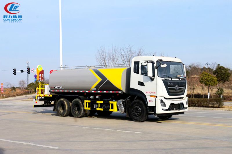 高端東風天龍18方灑水車